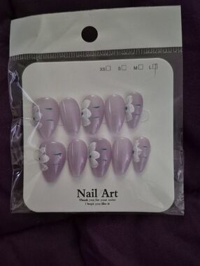 Lavender Press-On Nails with White Floral Accent